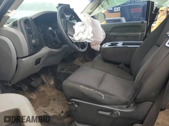 2013 Chevrolet Silverado 1500 Work Truck z VIN 1GCRKPEA6DZ287275, wystawiony jako Copart lot #66985115 z przebiegiem Nie podano mil oraz Szkoda całkowita • Salvage title. Historia ofert i sprzedaży dostępna na DreamBid. Obrazek 7.