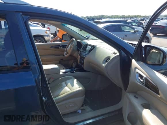 2014 Nissan Pathfinder Platinum with VIN 5N1AR2MN5EC613793, listed as a IAAI auction lot 42957803 with 202,264 mi miles and . Bid and sale history available at DreamBid. Image 5.