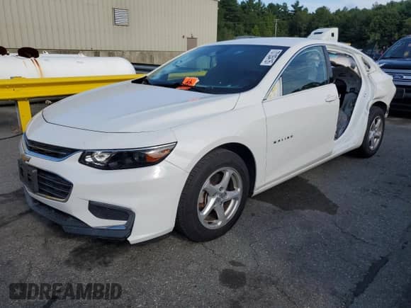 2017 Chevrolet Malibu LS z VIN 1G1ZB5ST0HF225350, wystawiony jako Copart lot #70105415 z przebiegiem 70 782 mil mil oraz Nie do naprawy • Non repairable. Historia ofert i sprzedaży dostępna na DreamBid. Obrazek 1.