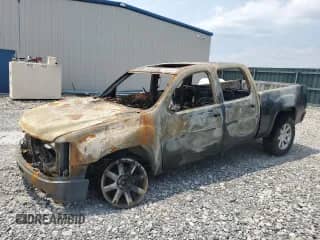 2013 GMC Sierra 1500 Denali z VIN 3GTP2XE2XDG369641, wystawiony jako Copart lot #59573225 z przebiegiem Nie podano mil oraz Nie do naprawy • Non repairable. Historia ofert i sprzedaży dostępna na DreamBid. Obrazek 1.
