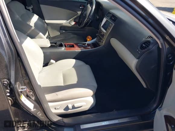 2008 Lexus IS 350 with VIN JTHBE262182013823, listed as a IAAI auction lot 42271498 with 140,335 mi miles and . Bid and sale history available at DreamBid. Image 5.