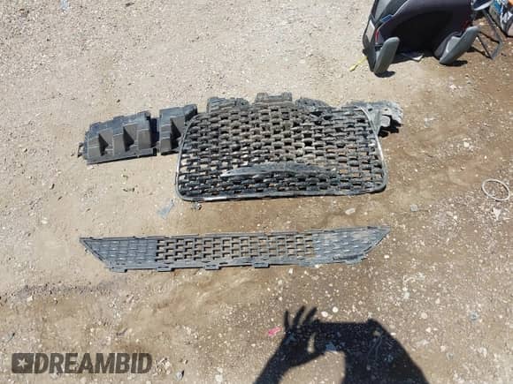 2023 Chrysler 300 Touring z VIN 2C3CCAAG3PH552379, wystawiony jako IAAI lot #42861497 z przebiegiem 31 487 mil mil oraz . Historia ofert i sprzedaży dostępna na DreamBid. Obrazek 11.