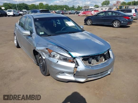 2009 Honda Accord EX с VIN 1HGCP26739A083182, выставлен на аукционе IAAI как лот 43127633 с пробегом 213 700 миль миль и . История ставок и продаж доступна на DreamBid. Изображение 6.