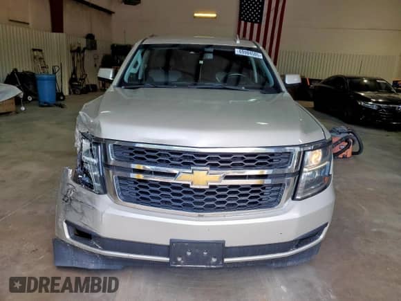 2016 Chevrolet Suburban LT с VIN 1GNSCHKC5GR170003, выставлен на аукционе Copart как лот 69984505 с пробегом 157 565 миль миль и Списание • Salvage title. История ставок и продаж доступна на DreamBid. Изображение 5.