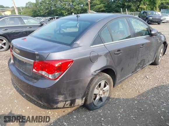 2011 Chevrolet Cruze 1FL with VIN 1G1PE5S96B7219735, listed as a IAAI auction lot 42937190 with Not provided miles and . Bid and sale history available at DreamBid. Image 4.