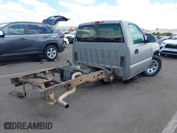 2000 GMC Sierra 1500 SL с VIN 1GTEC14W0YZ299238, выставлен на аукционе IAAI как лот 42806106 с пробегом Не указан миль и . История ставок и продаж доступна на DreamBid. Изображение 4.