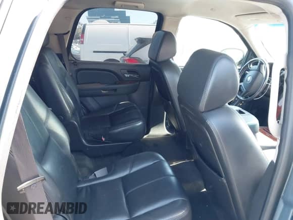 2008 Chevrolet Tahoe LTZ with VIN 1GNFC13JX8J216303, listed as a IAAI auction lot 42287728 with 152,012 mi miles and . Bid and sale history available at DreamBid. Image 8.