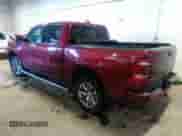 2021 Ram 1500 Laramie z VIN 1C6SRFJT0MN590694, wystawiony jako IAAI lot #38916627 z przebiegiem 69 718 mil mil oraz . Historia ofert i sprzedaży dostępna na DreamBid. Obrazek 3.