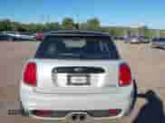 2015 MINI Hardtop S с VIN WMWXP7C59F2A58681, выставлен на аукционе IAAI как лот 43415107 с пробегом 103 468 миль миль и . История ставок и продаж доступна на DreamBid. Изображение 16.