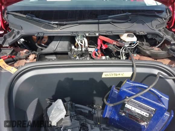2022 Tesla Model Y Long Range z VIN 7SAYGAEE3NF484623, wystawiony jako IAAI lot #42982060 z przebiegiem 29 313 mil mil oraz . Historia ofert i sprzedaży dostępna na DreamBid. Obrazek 10.