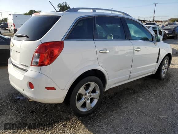 2014 Chevrolet Captiva Sport LT with VIN 3GNAL3EK5ES597340, listed as a Copart auction lot 76725174 with 105,797 mi miles and Clean title. Bid and sale history available at DreamBid. Image 3.