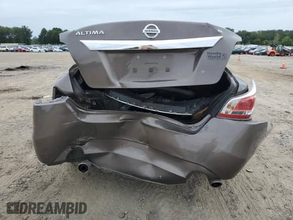 2015 Nissan Altima SV с VIN 1N4AL3AP1FC414975, выставлен на аукционе Copart как лот 69459135 с пробегом 135 300 миль миль и Списание • Salvage title. История ставок и продаж доступна на DreamBid. Изображение 6.