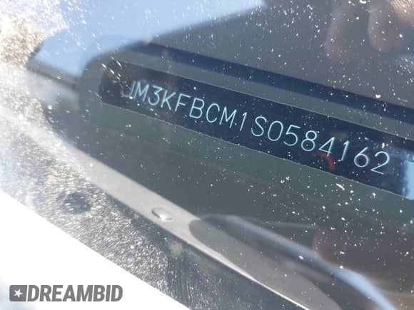 2025 Mazda CX-5 S Carbon Edition z VIN JM3KFBCM1S0584162, wystawiony jako IAAI lot #43044328 z przebiegiem 8 511 mil mil oraz . Historia ofert i sprzedaży dostępna na DreamBid. Obrazek 16.