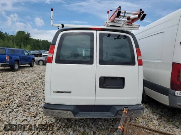 2019 Chevrolet Express Cargo с VIN 1GCWGAFG1K1195734, выставлен на аукционе Copart как лот 59552005 с пробегом 177 501 миль миль и Чистый • Clean title. История ставок и продаж доступна на DreamBid. Изображение 6.
