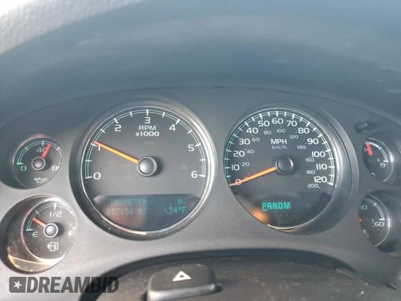 2013 Chevrolet Suburban LTZ z VIN 1GNSKKE71DR202701, wystawiony jako Copart lot #86694915 z przebiegiem 257 156 mil mil oraz Szkoda całkowita • Salvage title. Historia ofert i sprzedaży dostępna na DreamBid. Obrazek 9.