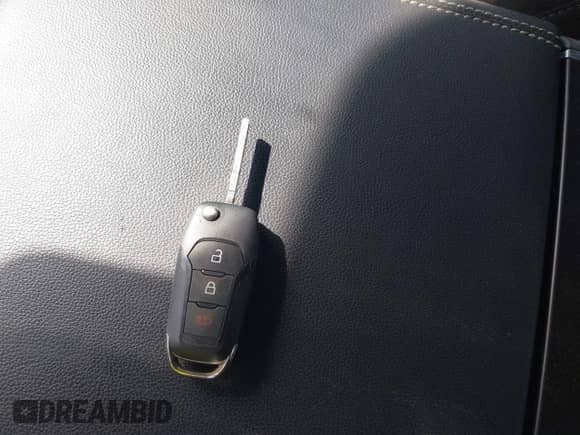 2021 Ford F-150 XL с VIN 1FTEW1CP9MFA21953, выставлен на аукционе IAAI как лот 41465607 с пробегом 17 132 миль миль и . История ставок и продаж доступна на DreamBid. Изображение 11.