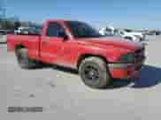 1997 Dodge Dakota z VIN 1B7FL26X9VS246915, wystawiony jako Copart lot #48764925 z przebiegiem 143 610 mil mil oraz Szkoda całkowita • Salvage title. Historia ofert i sprzedaży dostępna na DreamBid. Obrazek 4.
