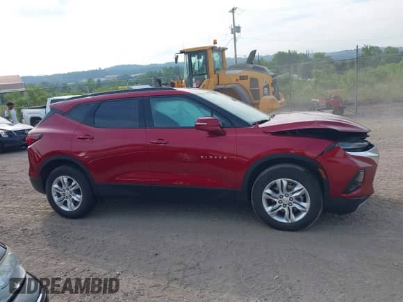 2021 Chevrolet Blazer LT с VIN 3GNKBHRS5MS520884, выставлен на аукционе IAAI как лот 42747114 с пробегом 21 018 миль миль и . История ставок и продаж доступна на DreamBid. Изображение 13.