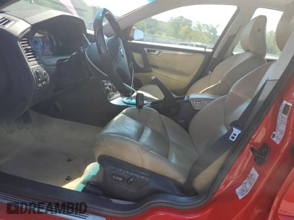 2006 Volvo S60 2.5L Turbo R с VIN YV1RH527562525800, выставлен на аукционе Copart как лот 56270534 с пробегом 107 572 миль миль и Списание • Salvage title. История ставок и продаж доступна на DreamBid. Изображение 7.