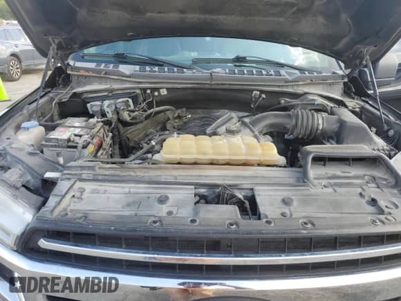 2019 Ford F-150 XL with VIN 1FTFW1E50KKC99807, listed as a Copart auction lot 84427745 with 201,533 mi miles and Clean title. Bid and sale history available at DreamBid. Image 11.