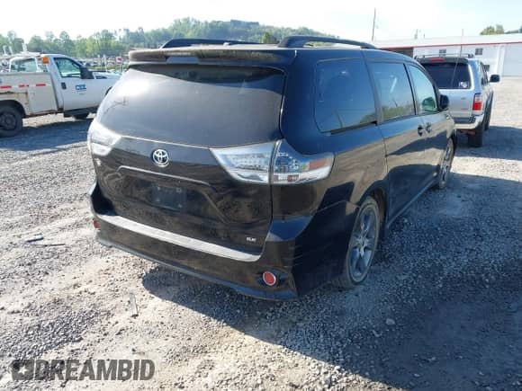 2011 Toyota Sienna SE с VIN 5TDXK3DC0BS045860, выставлен на аукционе IAAI как лот 42120173 с пробегом 285 091 миль миль и . История ставок и продаж доступна на DreamBid. Изображение 4.