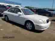 2004 Hyundai Sonata z VIN KMHWF25H34A084183, wystawiony jako Copart lot #56900905 z przebiegiem 71 992 mil mil oraz Czysty tytuł • Clean title. Historia ofert i sprzedaży dostępna na DreamBid. Obrazek 4.