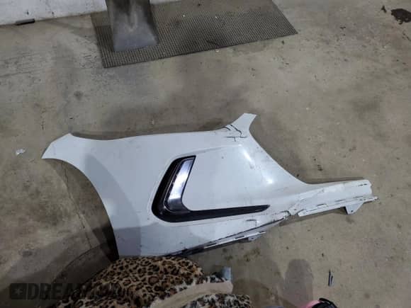 2018 Hyundai Elantra Value Edition z VIN 5NPD84LFXJH303213, wystawiony jako Copart lot #70093725 z przebiegiem 170 023 mil mil oraz Szkoda całkowita • Salvage title. Historia ofert i sprzedaży dostępna na DreamBid. Obrazek 12.