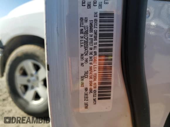 2011 Ram 1500 SLT z VIN 1D7RB1CP3BS564724, wystawiony jako Copart lot #41812565 z przebiegiem 204 952 mil mil oraz Szkoda całkowita • Salvage title. Historia ofert i sprzedaży dostępna na DreamBid. Obrazek 12.
