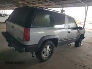 1994 Chevrolet Blazer с VIN 1GNEK18K1RJ352367, выставлен на аукционе Copart как лот 71474455 с пробегом Не указан миль и Списание • Salvage title. История ставок и продаж доступна на DreamBid. Изображение 3.