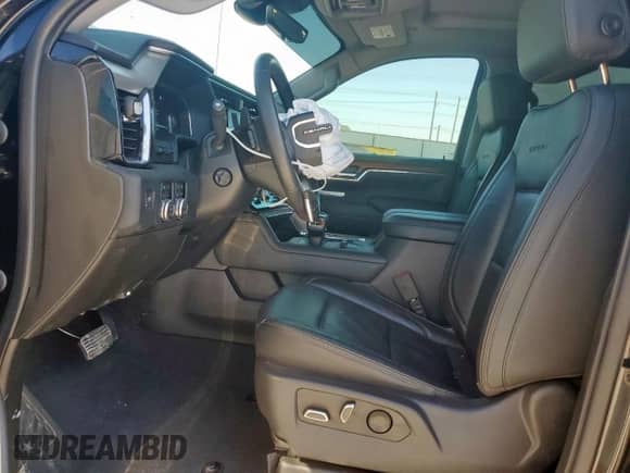 2023 GMC Sierra 1500 Denali z VIN 1GTUUGED4PZ155117, wystawiony jako Copart lot #61358835 z przebiegiem 41 925 mil mil oraz Szkoda całkowita • Salvage title. Historia ofert i sprzedaży dostępna na DreamBid. Obrazek 7.