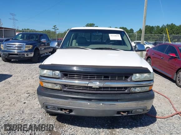 1999 Chevrolet Silverado 1500 LS z VIN 1GCEK19T8XE187729, wystawiony jako IAAI lot #43120618 z przebiegiem 308 974 mil mil oraz . Historia ofert i sprzedaży dostępna na DreamBid. Obrazek 6.