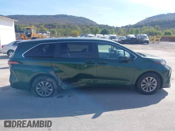 2021 Toyota Sienna LE with VIN 5TDKSKFCXMS023790, listed as a IAAI auction lot 43308235 with 49,430 mi miles and . Bid and sale history available at DreamBid. Image 14.