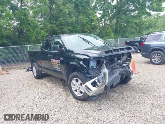 2018 Toyota Tundra SR с VIN 5TFUW5F19JX725912, выставлен на аукционе IAAI как лот 42437463 с пробегом 193 630 миль миль и . История ставок и продаж доступна на DreamBid. Изображение 1.