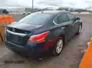 2015 Nissan Altima S с VIN 1N4AL3AP7FN348856, выставлен на аукционе IAAI как лот 43557192 с пробегом 141 476 миль миль и . История ставок и продаж доступна на DreamBid. Изображение 4.