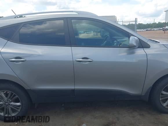 2015 Hyundai Tucson SE with VIN KM8JU3AG3FU035165, listed as a IAAI auction lot 42963011 with 128,113 mi miles and . Bid and sale history available at DreamBid. Image 13.