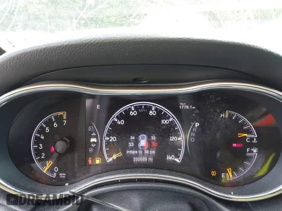 2017 Jeep Grand Cherokee Laredo with VIN 1C4RJEAG6HC678839, listed as a IAAI auction lot 43330407 with 220,595 mi miles and . Bid and sale history available at DreamBid. Image 15.