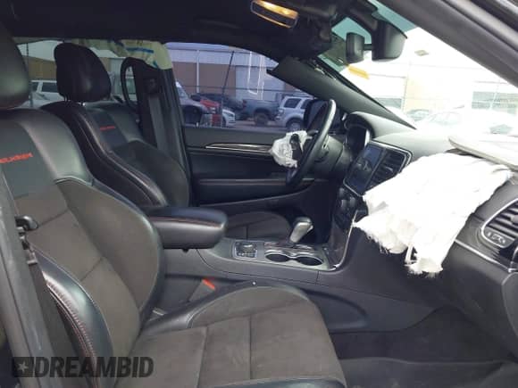 2019 Jeep Grand Cherokee Trailhawk z VIN 1C4RJFLGXKC608724, wystawiony jako IAAI lot #42602108 z przebiegiem 112 713 mil mil oraz . Historia ofert i sprzedaży dostępna na DreamBid. Obrazek 5.