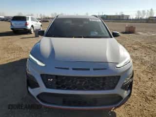 2022 Hyundai Kona z VIN KM8KH3AC1NU001729, wystawiony jako Copart lot #90725875 z przebiegiem 44 887 mil mil oraz Szkoda całkowita • Salvage title. Historia ofert i sprzedaży dostępna na DreamBid. Obrazek 5.