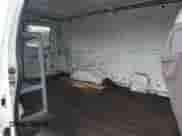 2007 Ford Econoline Cargo Commercial с VIN 1FTNE14W27DA57914, выставлен на аукционе Copart как лот 81067525 с пробегом Не указан миль и Чистый • Clean title. История ставок и продаж доступна на DreamBid. Изображение 11.