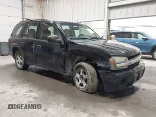 2005 Chevrolet TrailBlazer LS с VIN 1GNDT13S252192522, выставлен на аукционе IAAI как лот 43188129 с пробегом 155 013 миль миль и . История ставок и продаж доступна на DreamBid. Изображение 1.