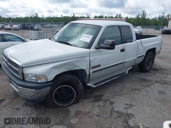 1999 Dodge 2500 with VIN 3B7KC2369XG236101, listed as a IAAI auction lot 43115445 with 267,588 mi miles and . Bid and sale history available at DreamBid. Image 17.