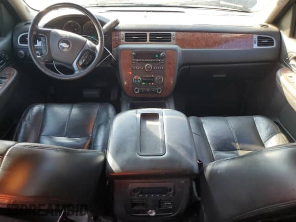 2007 Chevrolet Avalanche 3LT z VIN 3GNFK12397G217139, wystawiony jako Copart lot #68709735 z przebiegiem 176 110 mil mil oraz Szkoda całkowita • Salvage title. Historia ofert i sprzedaży dostępna na DreamBid. Obrazek 8.
