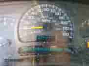 2005 Chevrolet Avalanche LS z VIN 3GNEK12Z35G147795, wystawiony jako Copart lot #85851945 z przebiegiem 268 006 mil mil oraz Szkoda całkowita • Salvage title. Historia ofert i sprzedaży dostępna na DreamBid. Obrazek 9.