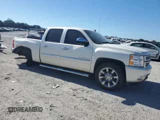 2013 Chevrolet Silverado 1500 LTZ с VIN 3GCPKTE74DG248267, выставлен на аукционе Copart как лот 81869865 с пробегом 160 719 миль миль и Списание • Salvage title. История ставок и продаж доступна на DreamBid. Изображение 4.