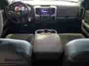 2018 Ram 1500 Harvest z VIN 1C6RR7LT6JS281231, wystawiony jako Copart lot #71215585 z przebiegiem 36 926 mil mil oraz Szkoda całkowita • Salvage title. Historia ofert i sprzedaży dostępna na DreamBid. Obrazek 8.