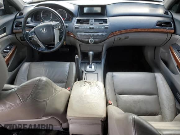 2011 Honda Accord EX-L с VIN 1HGCP2F85BA004304, выставлен на аукционе Copart как лот 77775684 с пробегом 257 363 миль миль и Списание • Salvage title. История ставок и продаж доступна на DreamBid. Изображение 8.