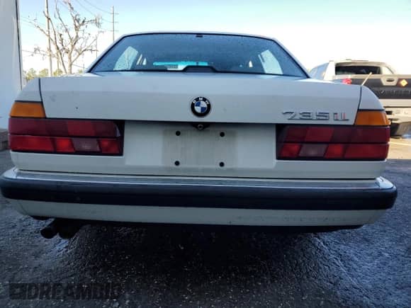 1991 BMW 7 Series with VIN WBAGC4310MDC27706, listed as a Copart auction lot 81496754 with Not provided miles and Non repairable. Bid and sale history available at DreamBid. Image 6.