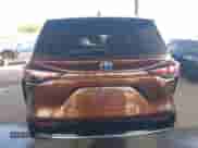 2023 Toyota Sienna Limited z VIN 5TDZRKEC8PS167242, wystawiony jako IAAI lot #42967039 z przebiegiem 30 352 mil mil oraz . Historia ofert i sprzedaży dostępna na DreamBid. Obrazek 16.