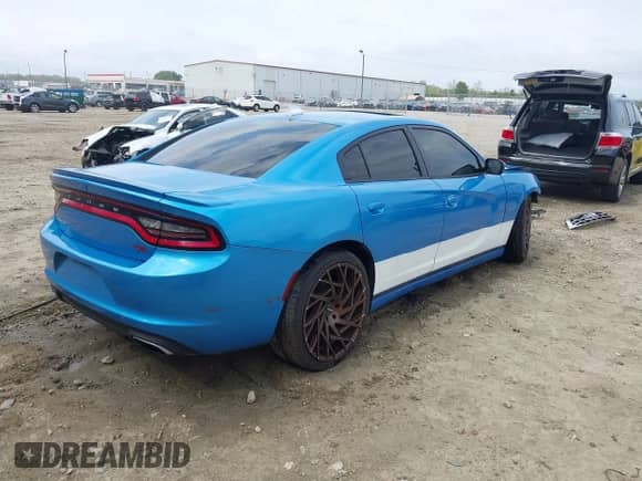 2015 Dodge Charger RT с VIN 2C3CDXCTXFH918878, выставлен на аукционе IAAI как лот 41953418 с пробегом 110 202 миль миль и . История ставок и продаж доступна на DreamBid. Изображение 4.