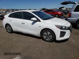 2017 Hyundai Ioniq Blue z VIN KMHC65LCXHU040200, wystawiony jako Copart lot #62828333 z przebiegiem 223 725 mil mil oraz . Historia ofert i sprzedaży dostępna na DreamBid. Obrazek 4.